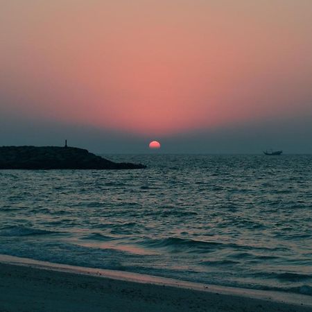 Al Corniche Hotel Sardzsa Kültér fotó