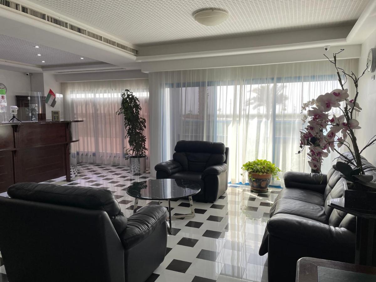 Al Corniche Hotel Sardzsa Kültér fotó