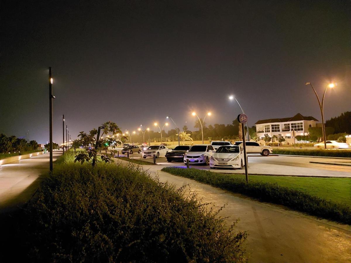 Al Corniche Hotel Sardzsa Kültér fotó