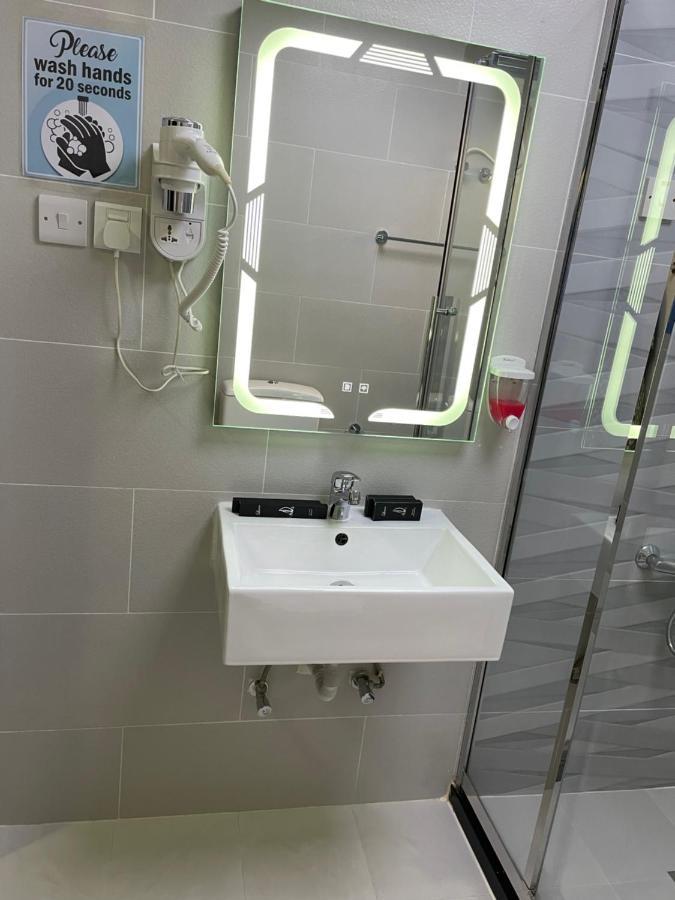 Al Corniche Hotel Sardzsa Kültér fotó