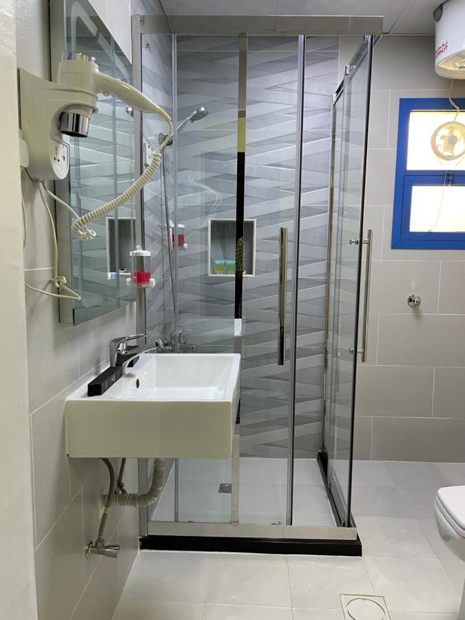 Al Corniche Hotel Sardzsa Kültér fotó