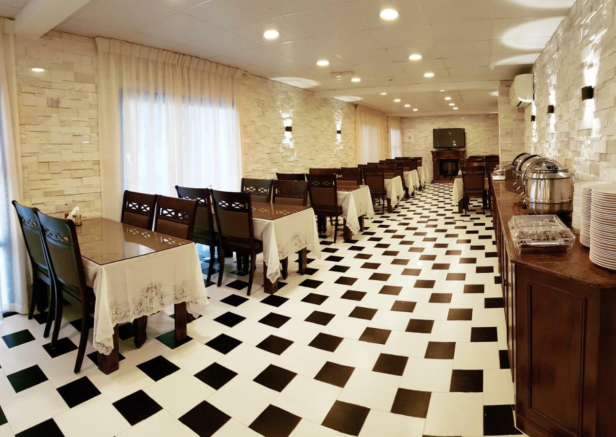 Al Corniche Hotel Sardzsa Kültér fotó